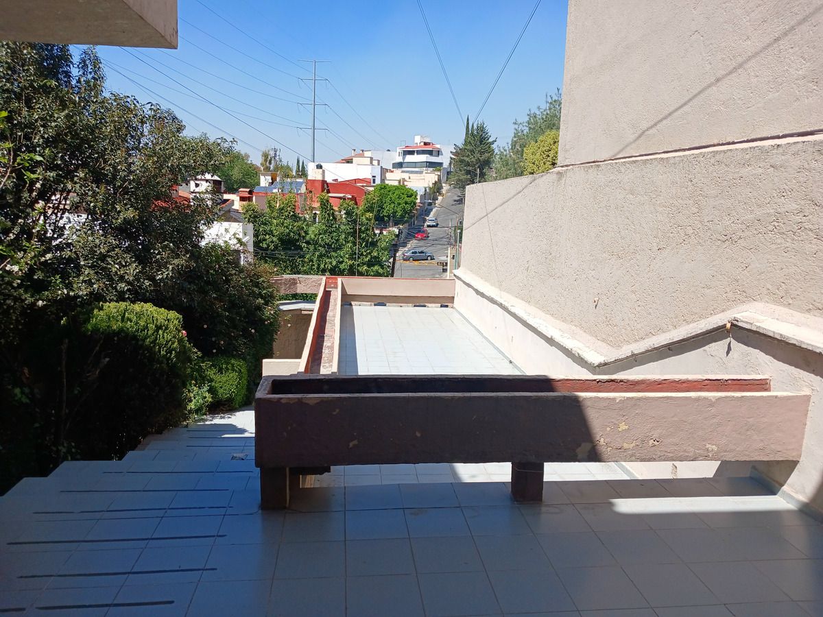 Casa En Venta  Lomas De Chamizal, Descubre Tu Próximo Hogar En Fte. Pegasso 