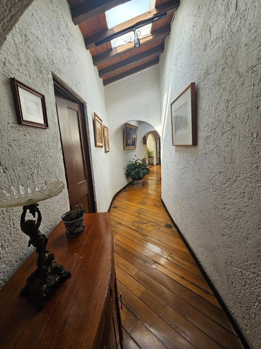 Tecamachalco, Fuente De Emperatriz. Casa En Calle Cerrada. Venta $10,800,000MN.