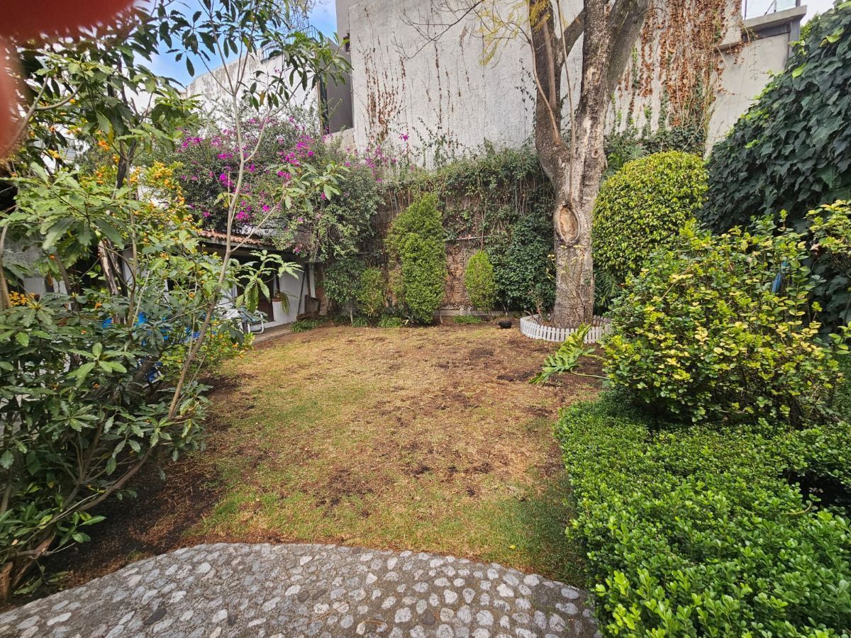 Tecamachalco, Fuente De Emperatriz. Casa En Calle Cerrada. Venta $10,800,000MN.
