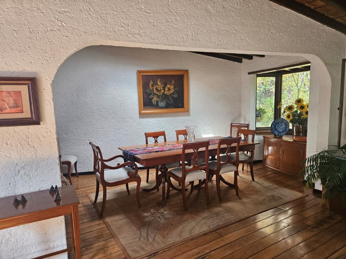 Tecamachalco, Fuente De Emperatriz. Casa En Calle Cerrada. Venta $10,800,000MN.