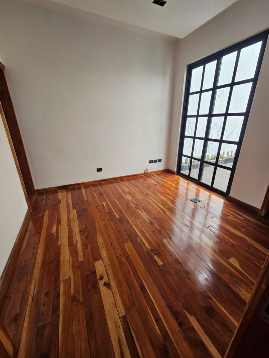 Polanco, Emerson. Casa Con Uso De Suelo H4/30/150 Venta U$3,000,000