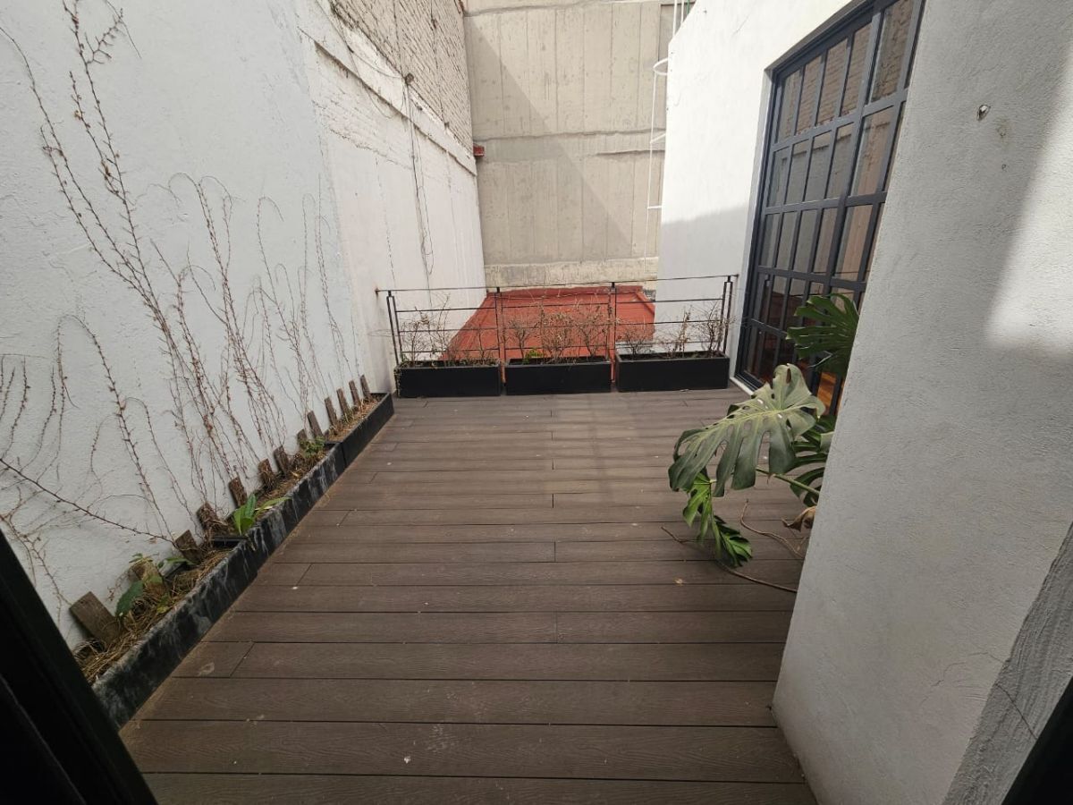 Polanco, Emerson. Casa Con Uso De Suelo H4/30/150 Venta U$3,000,000