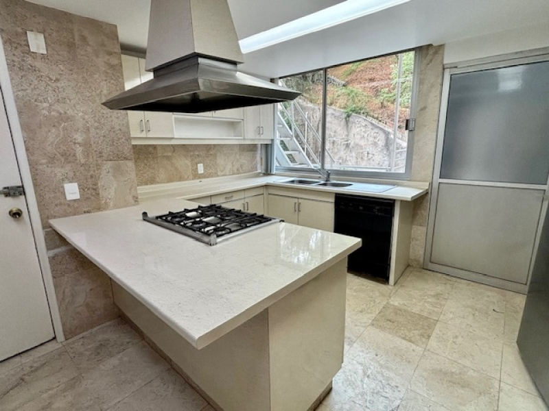 Departamento En RENTA AMUEBLADO, En Lomas Anahuac 