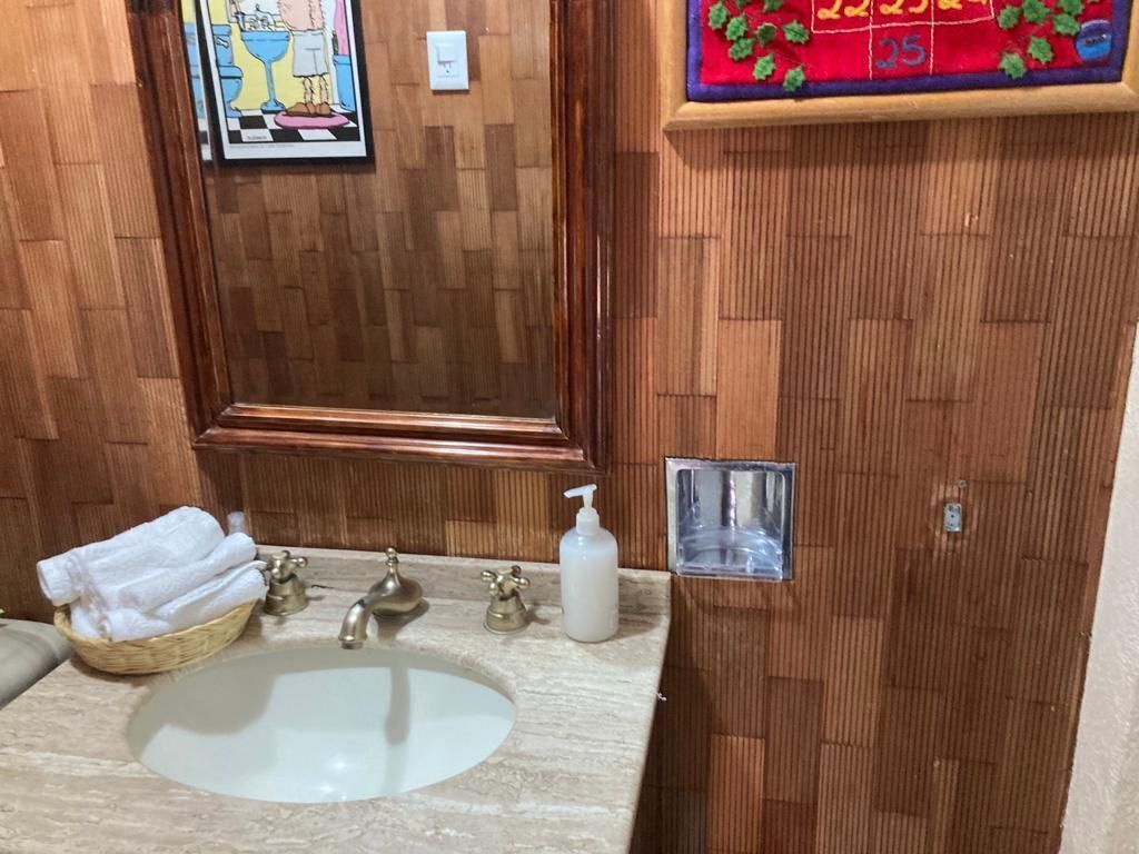 VENTA CASA EN BOSQUES DE LA HERRADURA