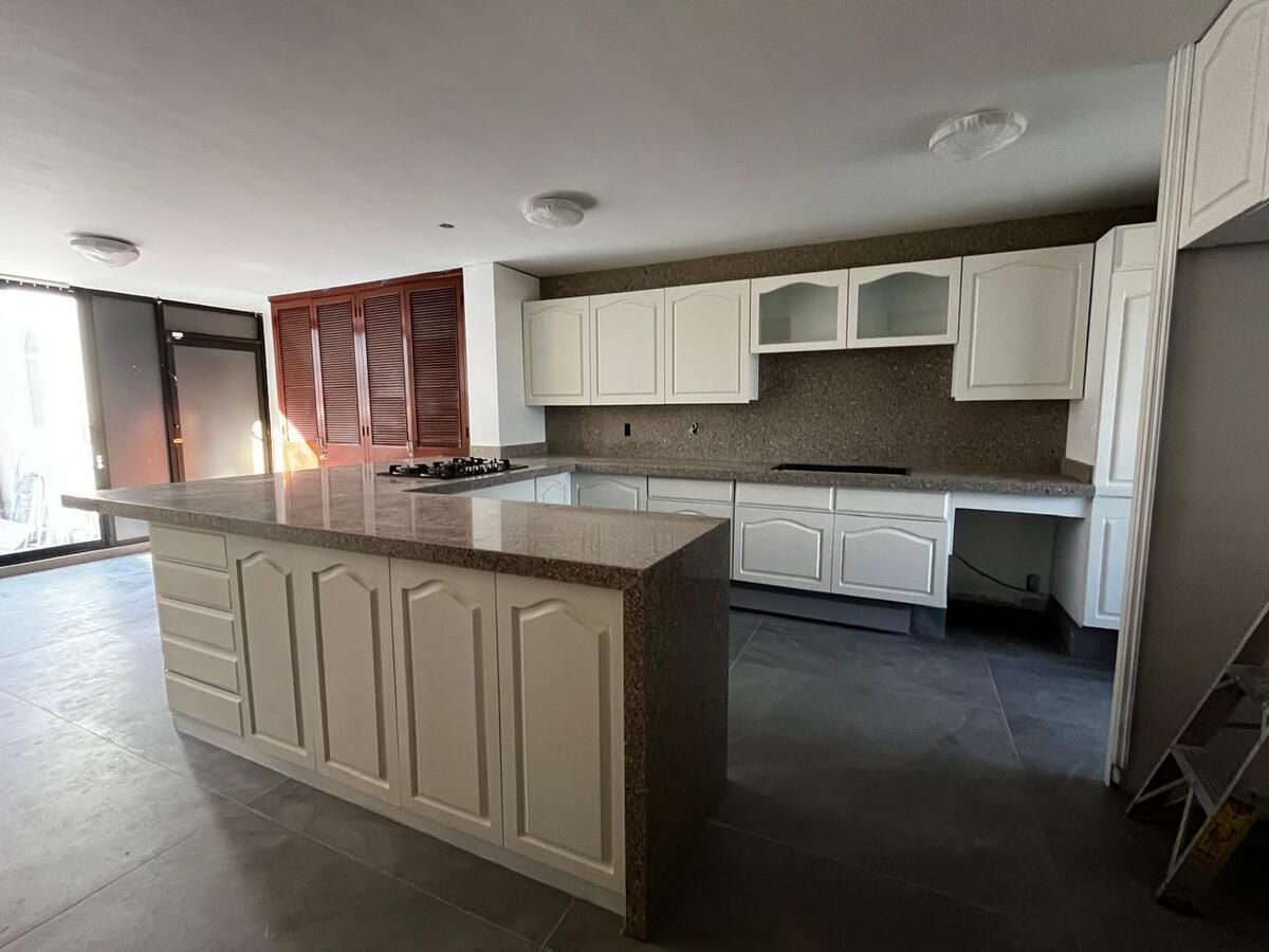 VENTA CASA EN BOSQUES DE LA HERRADURA