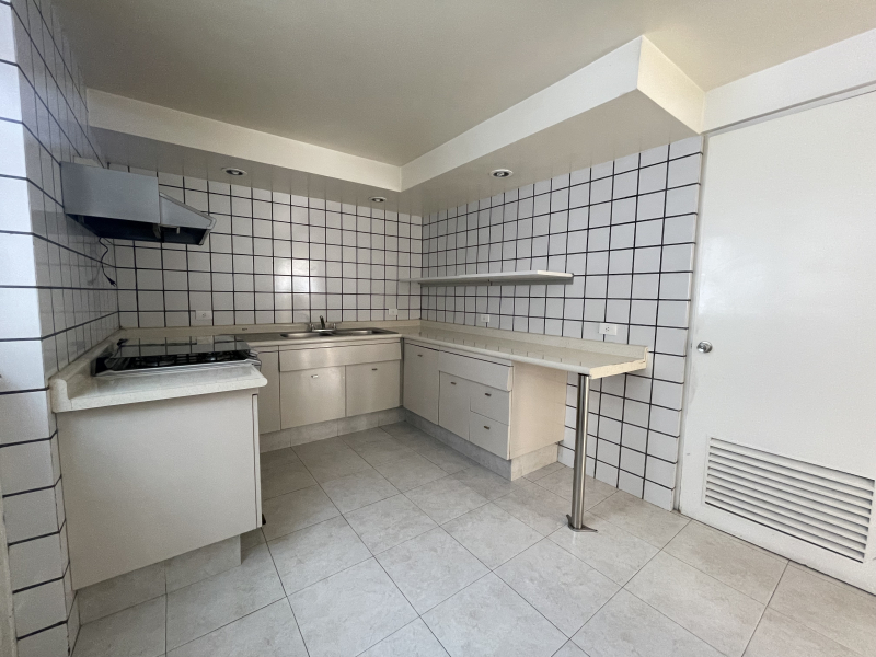 VENTA 2 CASAS EN UN TERRENO EN PRIVADA - LOMA LARGA - VISTAHERMOSA