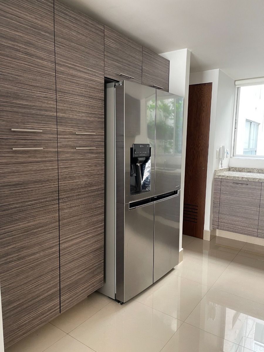 departamento en venta  con balcón en lomas de chapultepec