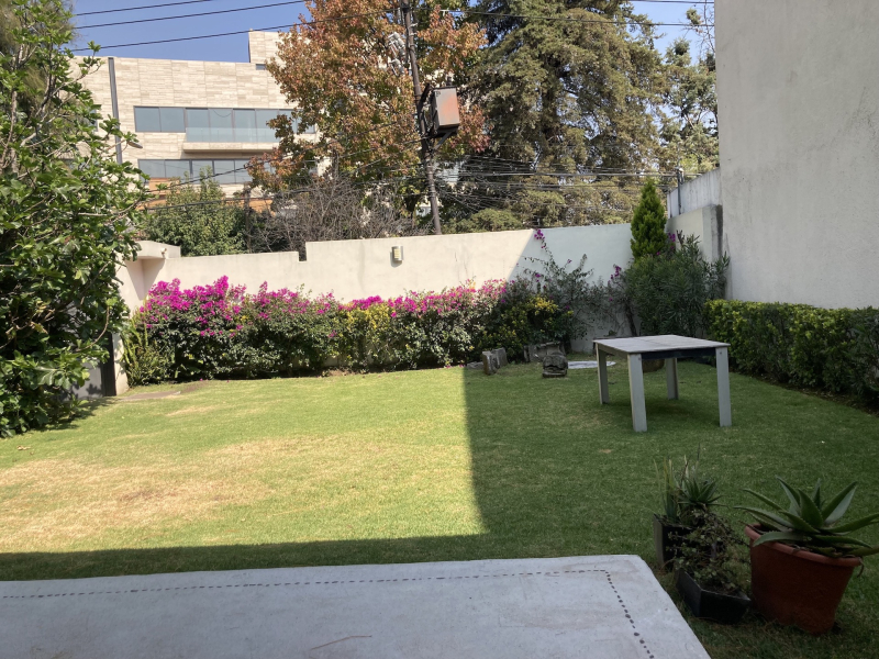 Casa En Venta En Lomas De Vista Hermosa