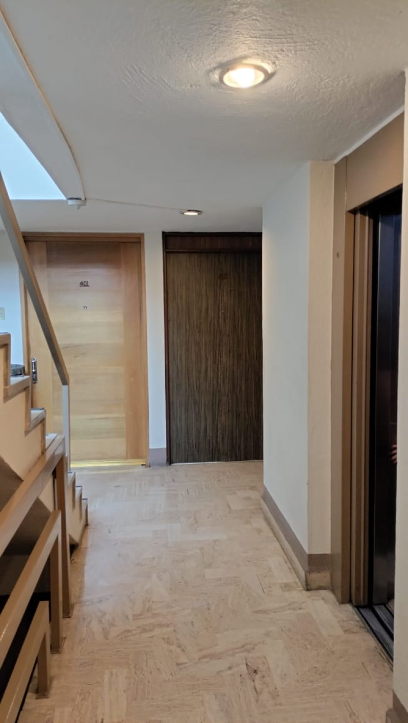 se vende departamento habitacional con uso de suelo de oficina en bosque de echegaray