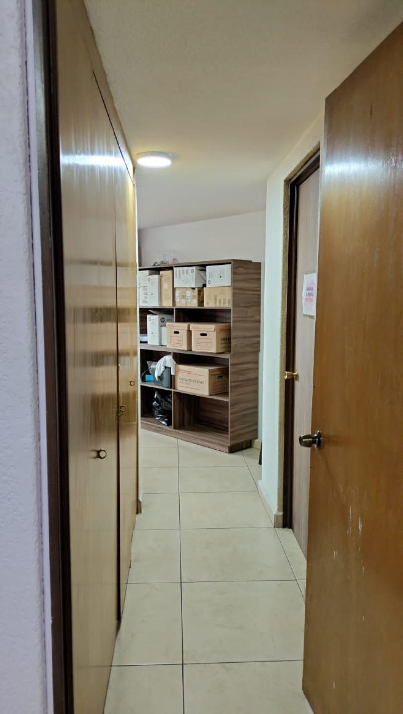 se vende departamento habitacional con uso de suelo de oficina en bosque de echegaray