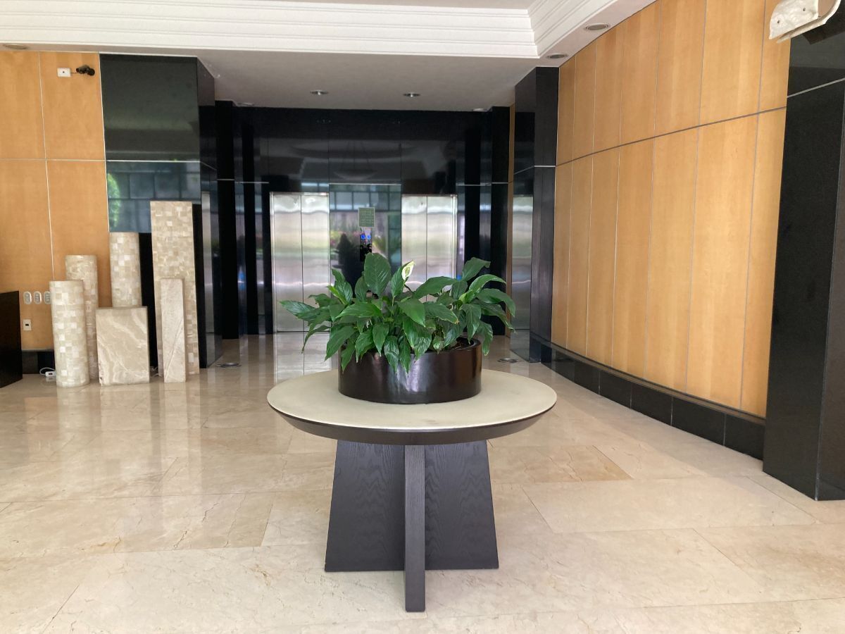 Departamento En Venta En Priv. Tamarindos Bosques De Las Lomas