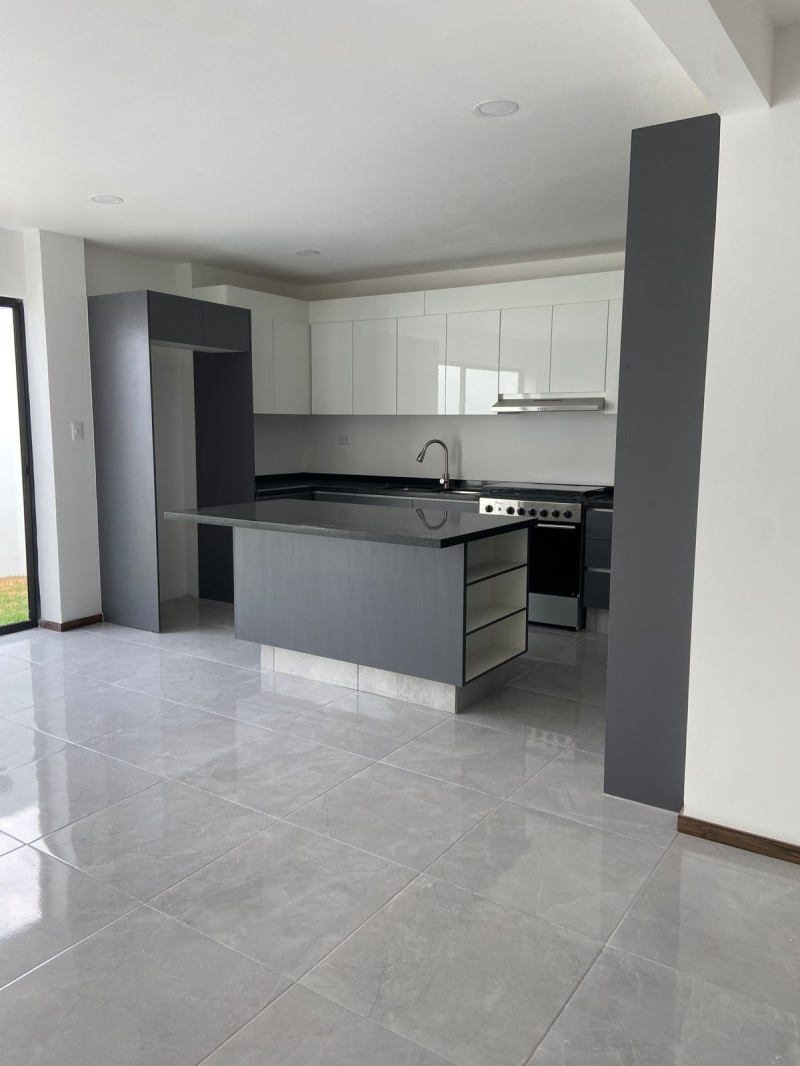 Casa En Venta En Lomas De Angelopolis