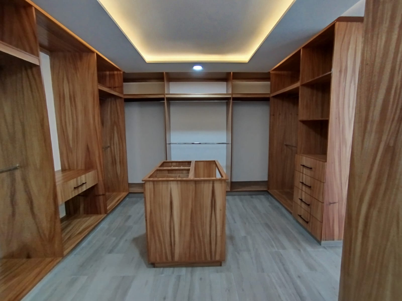 Casa En Venta En Lomas De Angelopolis