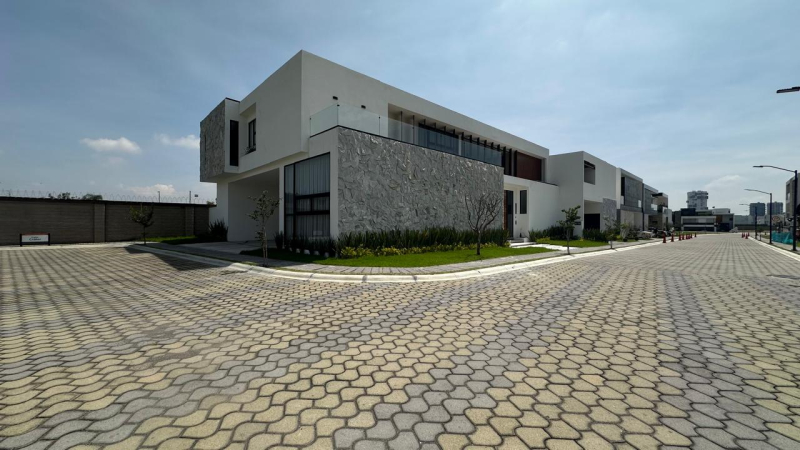 Casa En Venta En Lomas De Angelopolis