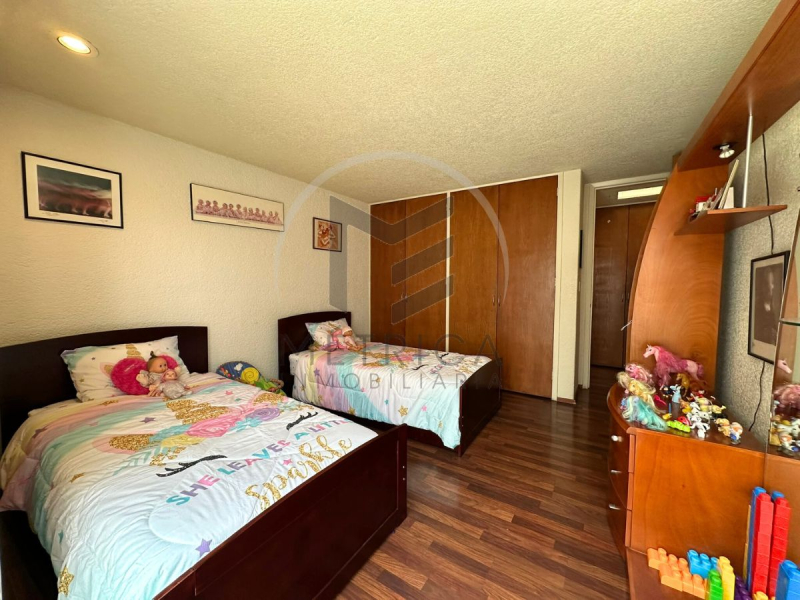 casa en cerrada con doble vigilancia en las villas de interlomas: