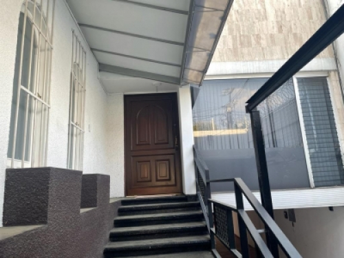 CASA CON USO DE SUELO PARA OFICINAS  EN VENTA   LOMAS DE CHAPULTEPEC