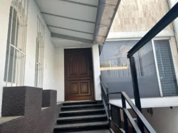 CASA CON USO DE SUELO PARA OFICINAS  EN VENTA   LOMAS DE CHAPULTEPEC