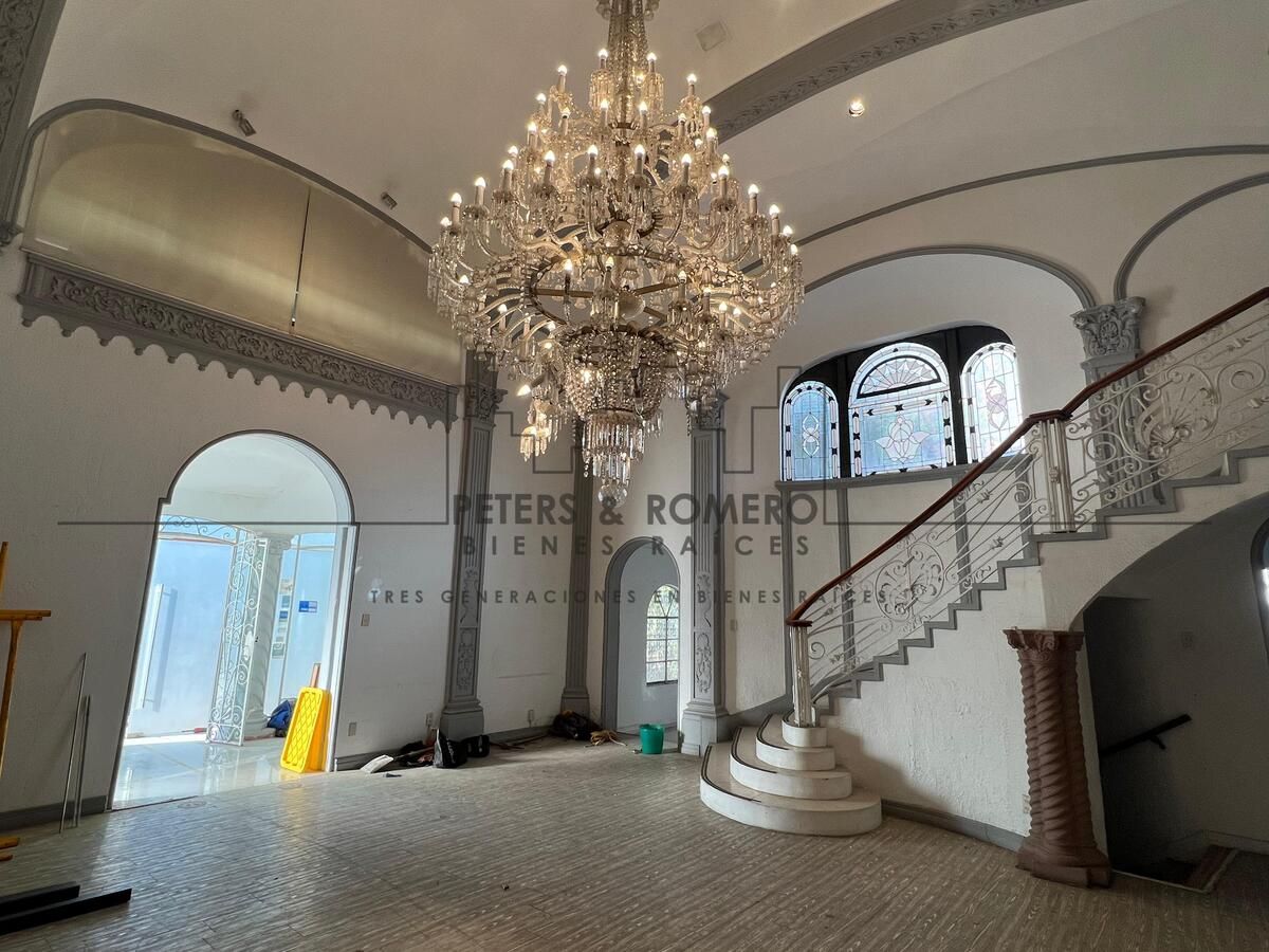 Casa con Uso de Suelo en Renta Paseo de la Reforma