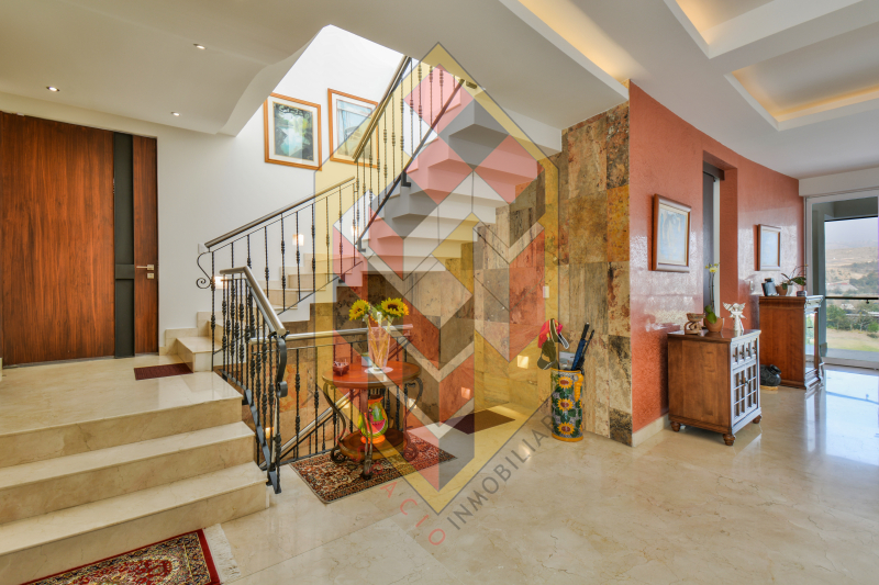 VENDE CASA EN BOSQUE REAL