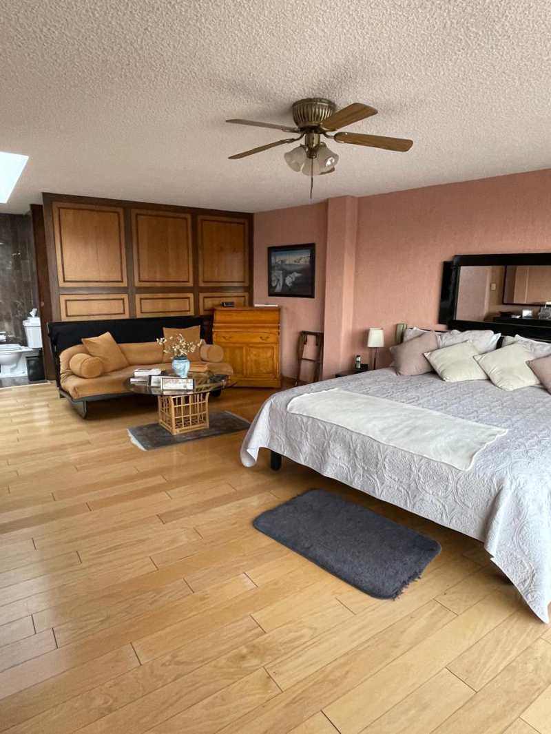 Casa En Venta En Lomas De Tecamachaco