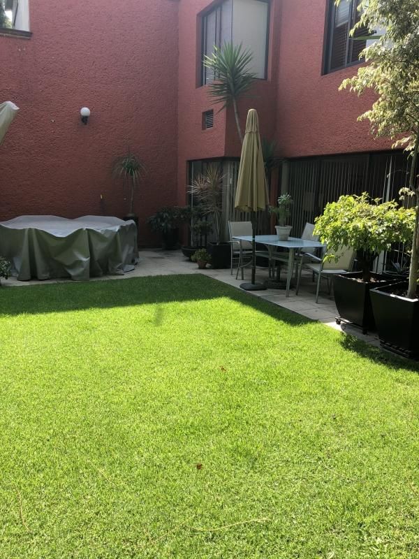 Excelente Casa Remodelada Al 100% En Fuente De Platerías, Lomas De Tecamachalco