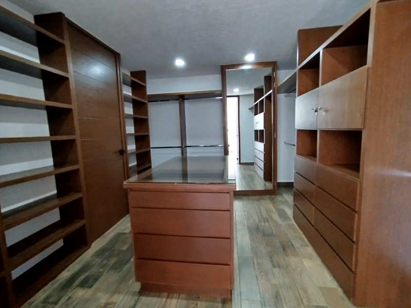 Casa En Venta En Lomas De Angelopolis