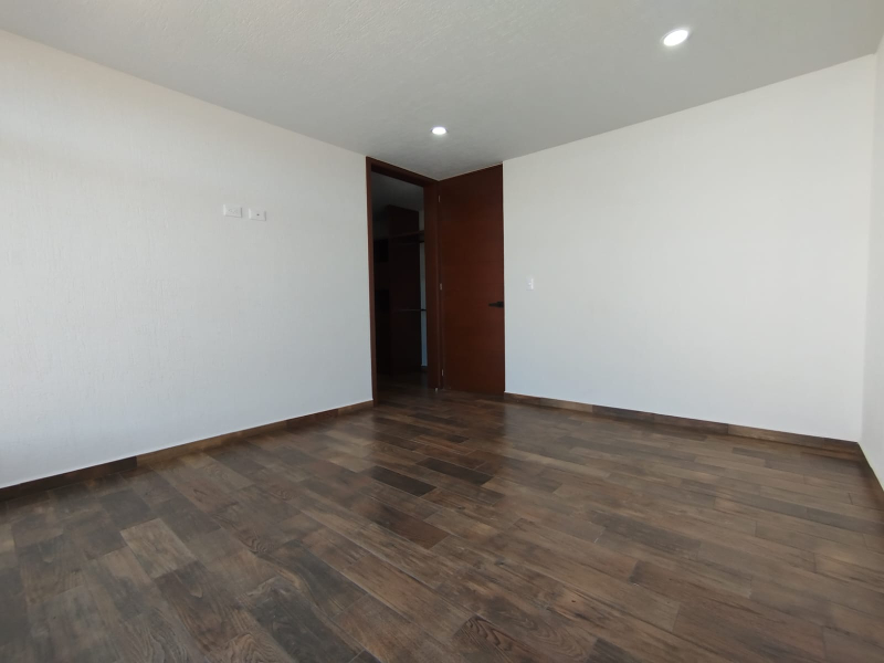 Casa En Venta En Lomas De Angelopolis