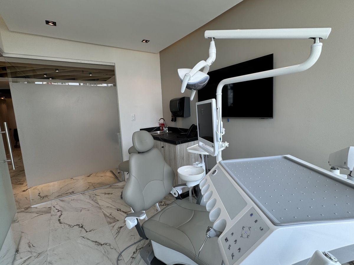 Excelente consultorio odontológico equipado en renta.