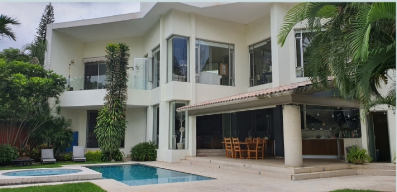 casa en venta en tabachines