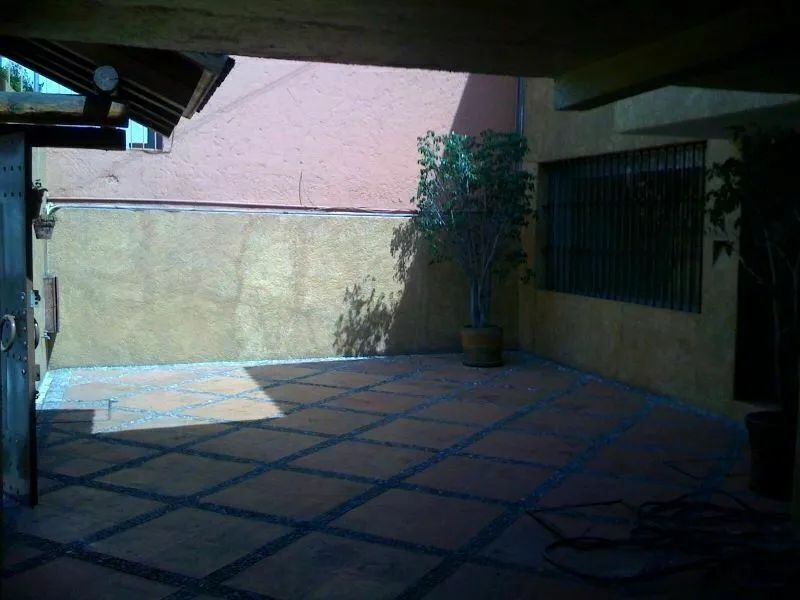 Casa En Venta En Lomas De Tecamachalco CON VIGILANCIA CALLE CERRADA