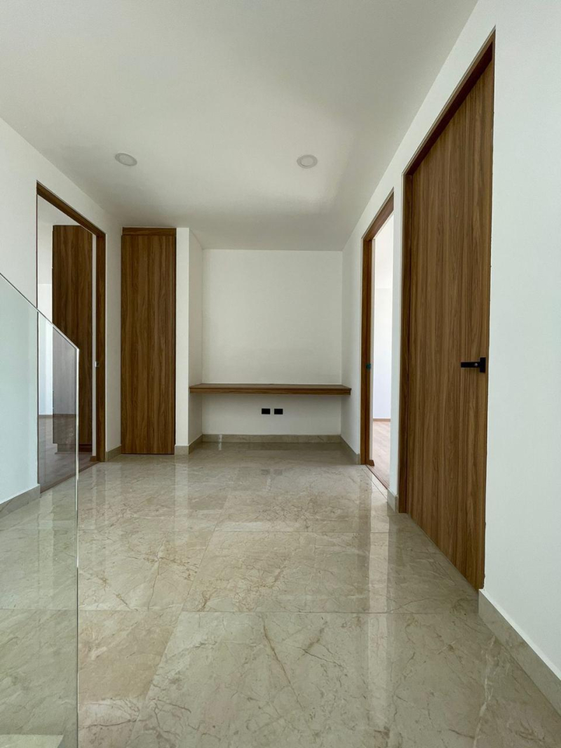 Casa En Venta En Lomas De Angelópolis