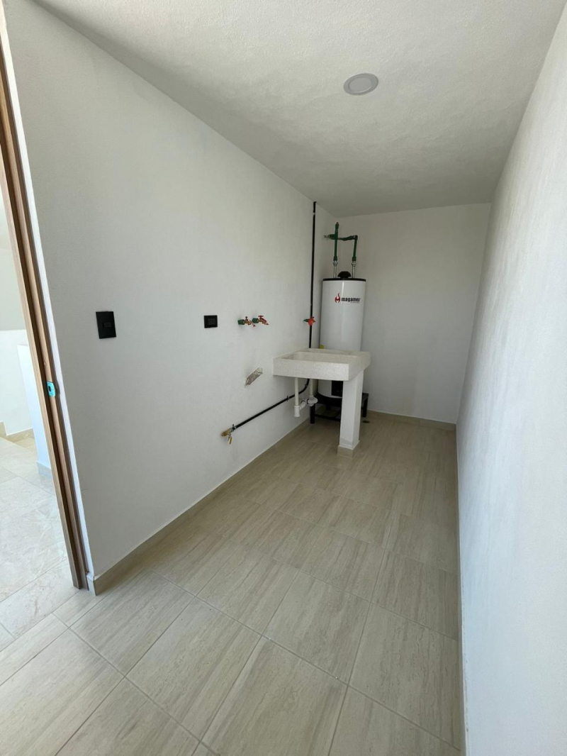 Casa En Venta En Lomas De Angelópolis