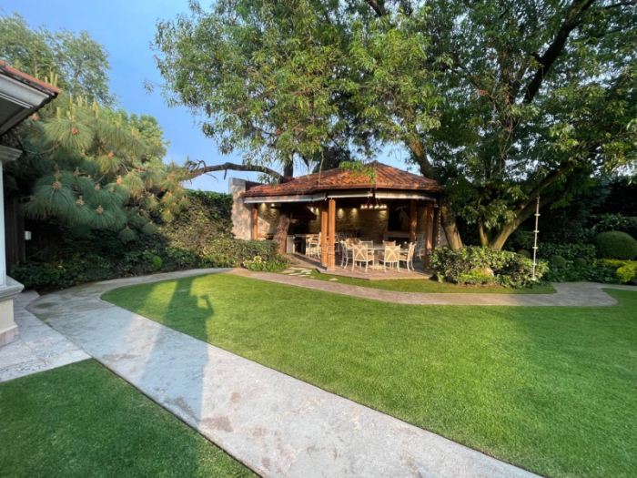 Casa En Venta En Lomas Hipódromo