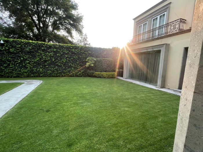 Casa En Venta En Lomas Hipódromo