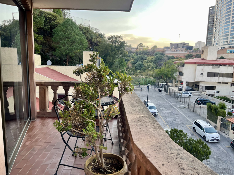 VENTA DEPARTAMENTO PH PARA ACTUALIZAR - FUENTE DE LOS MURMULLOS - LOMAS DEL OLIVO - INTERLOMAS 