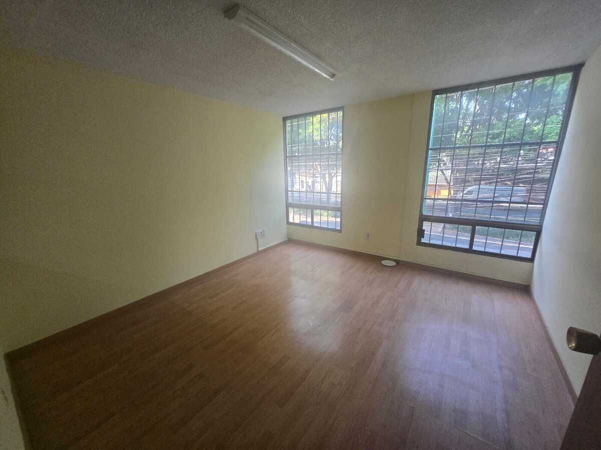 Coyoacán, Miguel Angel De Quevedo. Oficinas Renta $20,000/ Venta $2,700,000MN