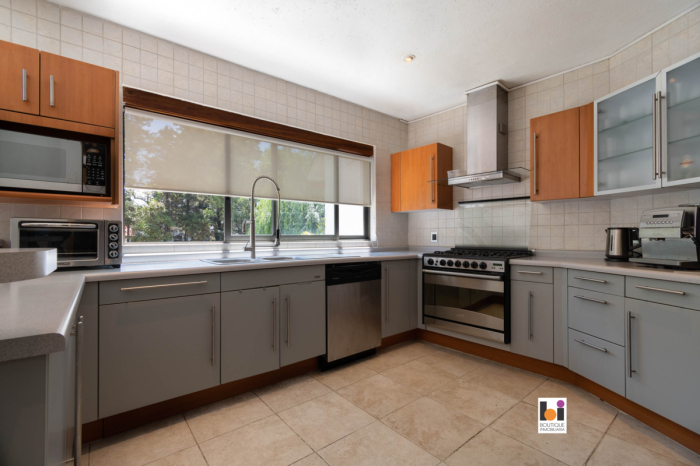 Vendo Casa En Condominio En San Jerónimo Lídice, Con Jardín Y Cancha De Tenis
