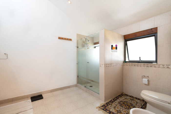 Vendo Casa En Condominio En San Jerónimo Lídice, Con Jardín Y Cancha De Tenis