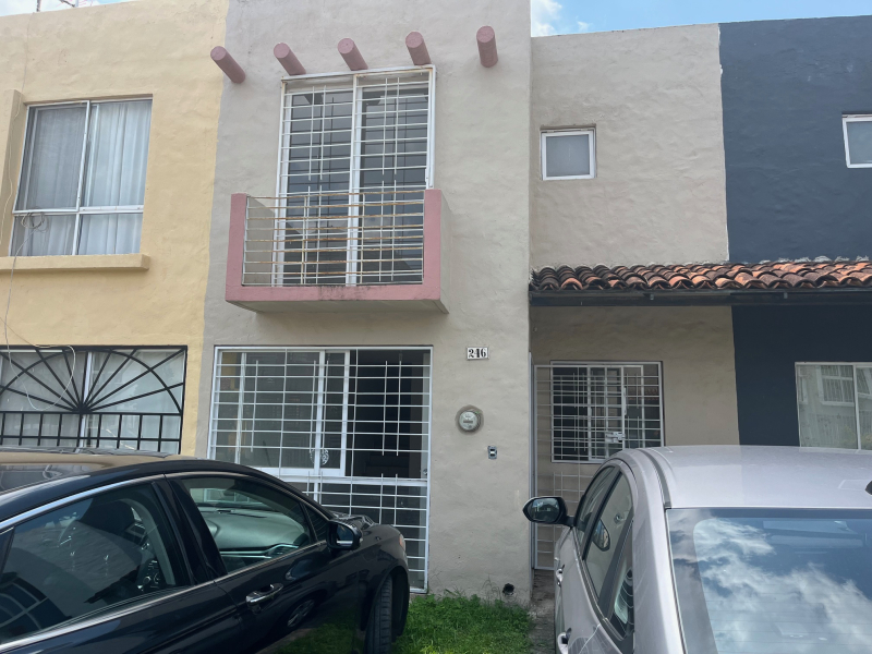Casa en Venta dentro de coto en Estrada Zapopan