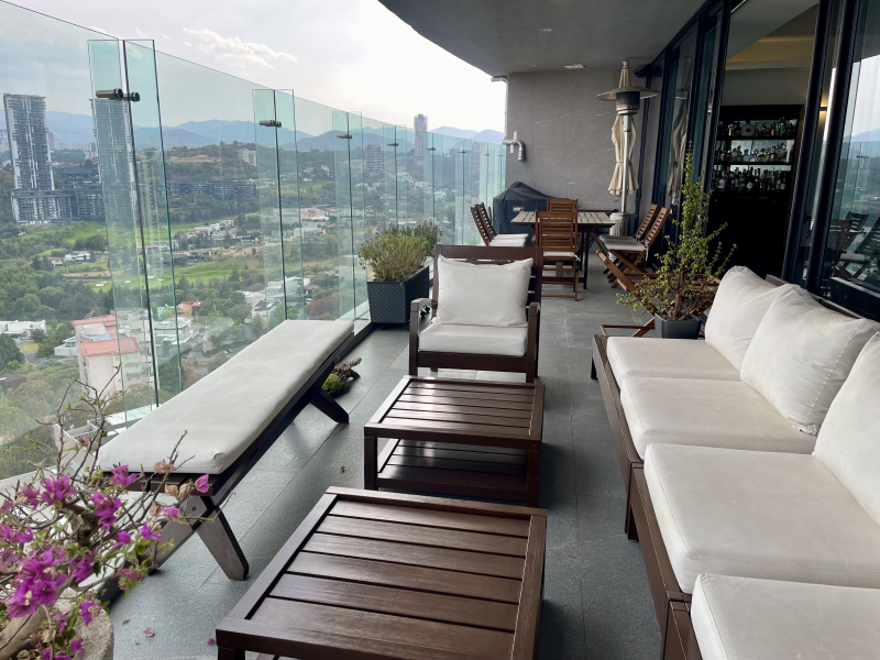 RENTA DEPARTAMENTO AMUEBLADO Y EQUIPADO CON TERRAZA  - LAS P�?RGOLAS - BOSQUE REAL