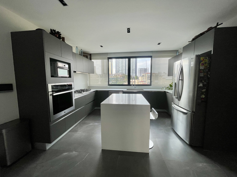 RENTA DEPARTAMENTO AMUEBLADO Y EQUIPADO CON TERRAZA  - LAS P�?RGOLAS - BOSQUE REAL