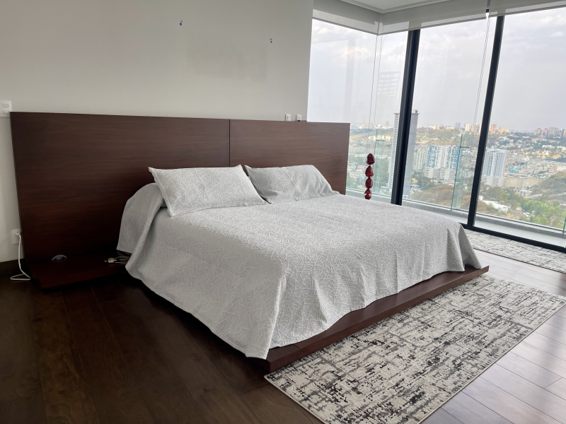 RENTA DEPARTAMENTO AMUEBLADO Y EQUIPADO CON TERRAZA  - LAS P�?RGOLAS - BOSQUE REAL