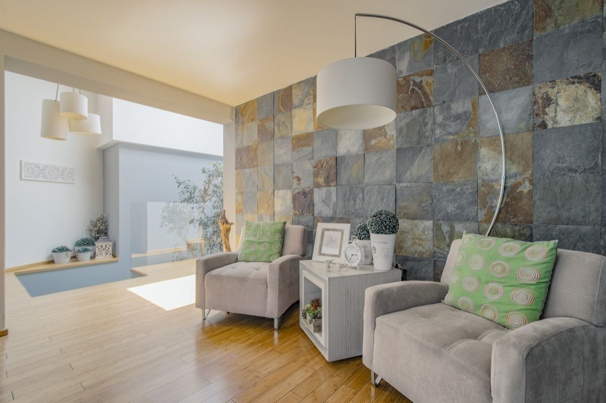 EN VENTA CASA EN PRIVADA EN TECAMACHALCO CON MUCHA ILUMINACI�?N