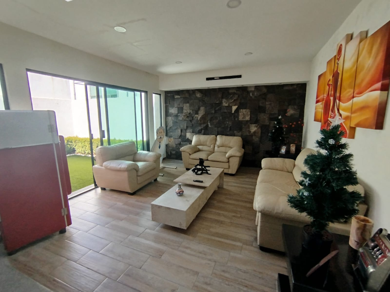 Casa En Venta En Fraccionamiento Valle Real