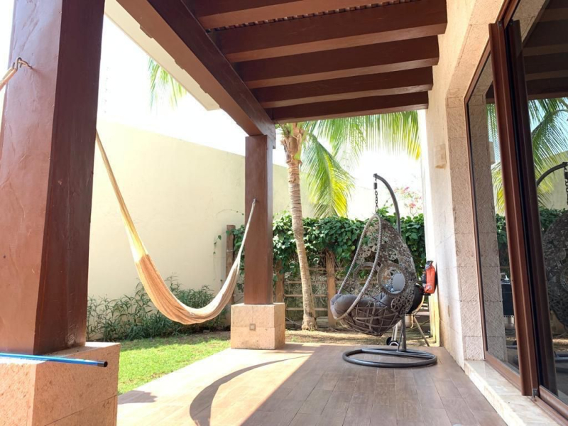 Casa En Condominio En Venta En Chablekal