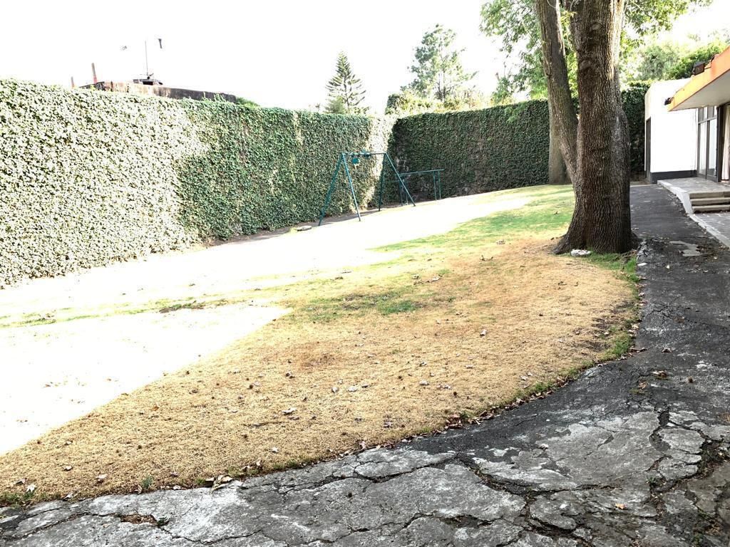 gran oportunidad en jardines del pedregal – casa para renovar con 1400 m² de ter