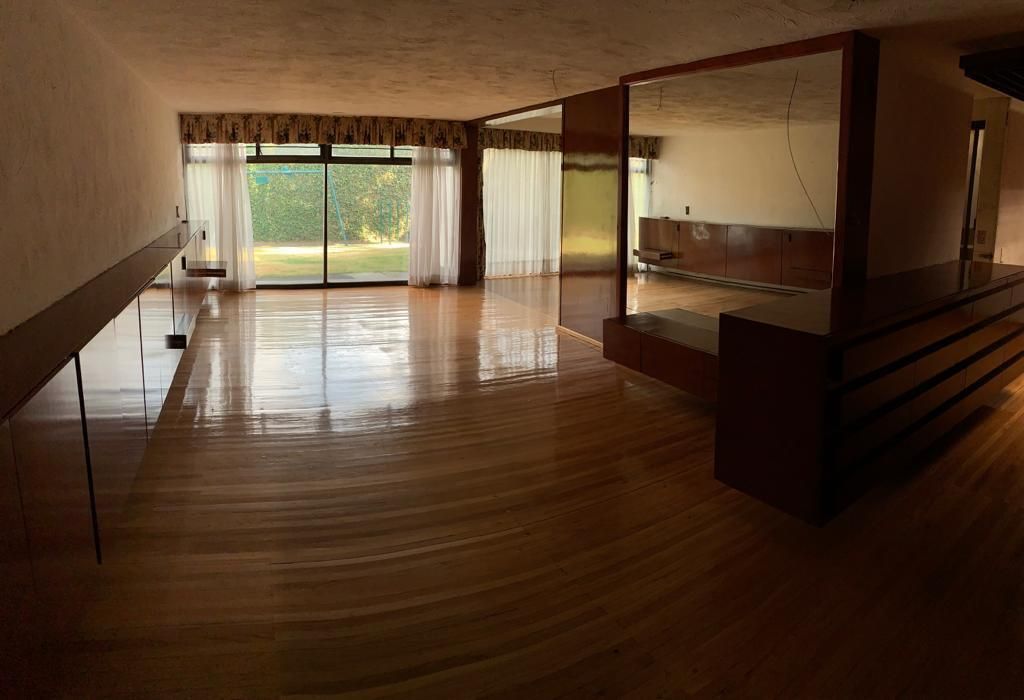 gran oportunidad en jardines del pedregal – casa para renovar con 1400 m² de ter