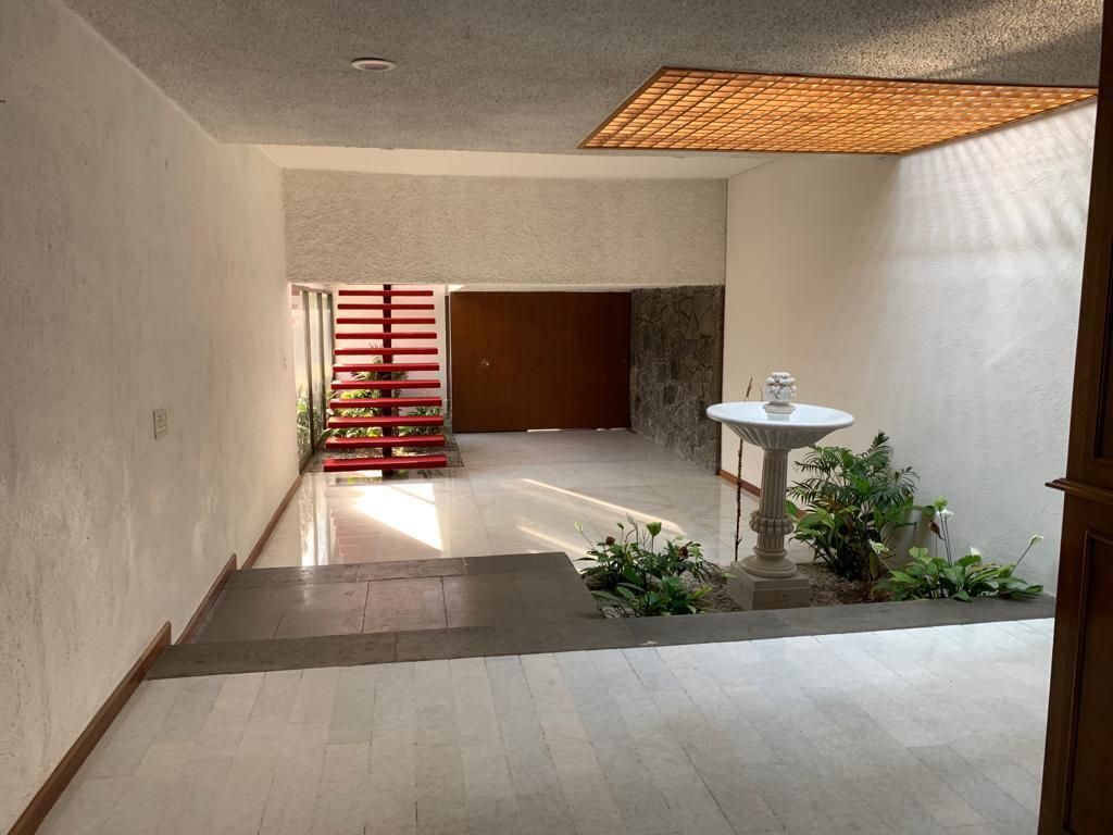 gran oportunidad en jardines del pedregal – casa para renovar con 1400 m² de ter