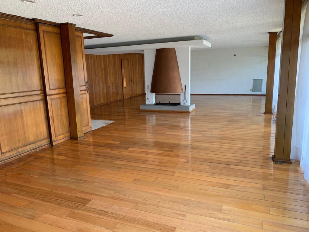 gran oportunidad en jardines del pedregal – casa para renovar con 1400 m² de ter