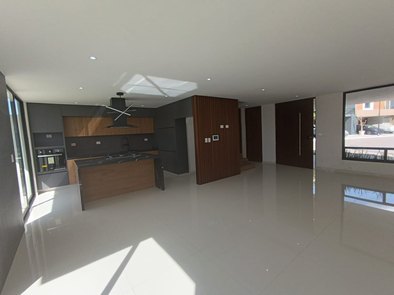 Casa En Venta En Lomas De Angelopolis